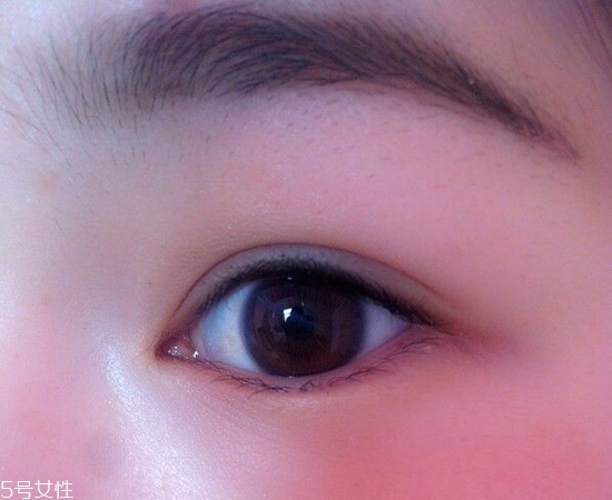 內(nèi)雙怎么畫眼線？內(nèi)雙眼皮畫眼妝技巧