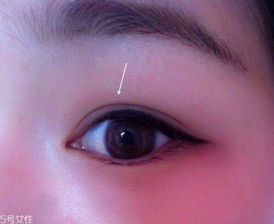 內(nèi)雙怎么畫眼線？內(nèi)雙眼皮畫眼妝技巧