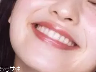 中年女性如何挑選口紅色號？帶藍色調(diào)唇色最美