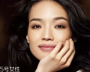 薄唇怎么畫唇妝？利用技巧打造完美唇色