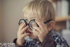哪些因素會(huì)影響寶寶的視力？8大因素需注意