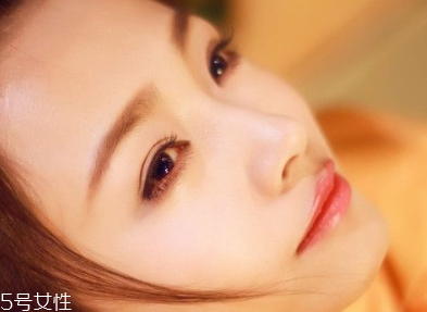 蓓昂斯卸妝水可以卸眼唇嗎？卸除眼妝小貼士
