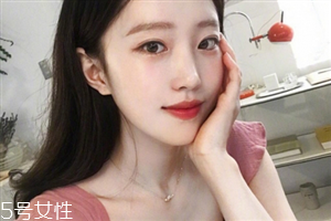 眼影需要卸妝嗎？閃亮海灘眼妝教程