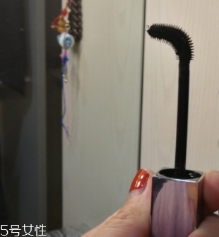 美寶蓮彎彎睫毛膏怎么樣？新品首發(fā)彎彎睫毛膏評測