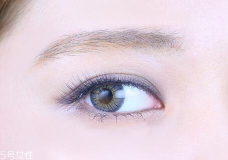 西柚色眼影怎么畫(huà)？教你畫(huà)高冷女神妝容
