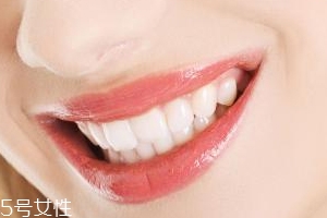 牙線和漱口水是否必要？抑菌護(hù)牙好習(xí)慣
