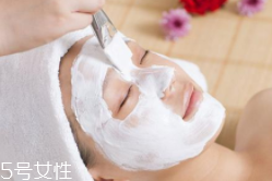 面膜和其他產(chǎn)品區(qū)別是什么？面膜保濕時(shí)間短