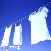 內(nèi)褲和襪子一起洗會(huì)有哪些危害？分情況對(duì)待