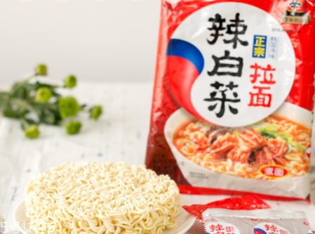 辛拉面多少錢(qián)一包？辛拉面價(jià)格有點(diǎn)偏貴