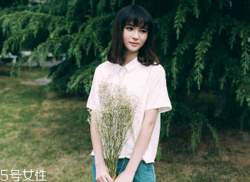 怎么選擇適合自己的襯衫？穿對了顯年輕