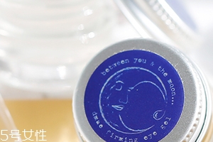 眼部凝膠什么時候用？更加推薦晚上用