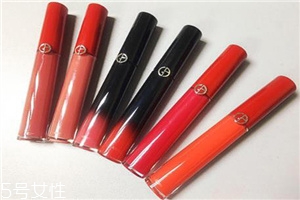 阿瑪尼黑管紅管哪個(gè)好？打造鮮艷欲滴的動(dòng)人雙唇