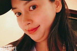雙下巴怎么減最有效？日常習(xí)慣要注意