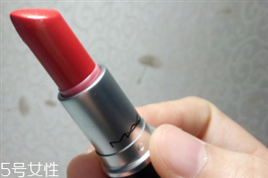 mac sweet sakura適合黃皮嗎？口紅要選擇適合自己的