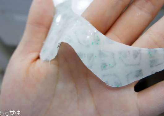 pandaw潘達眼膜可以敷多久？潘達眼膜要洗嗎
