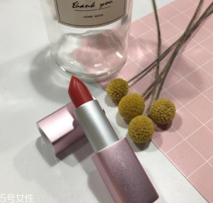 花西子是什么牌子？國貨新星品牌