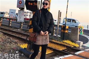 小個子女生適合什么款式棉服？打造冬日浪漫情緣