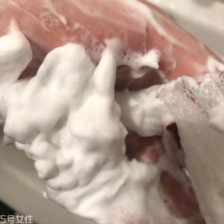pola黑ba護(hù)膚品使用感受 用過(guò)你就會(huì)愛上它
