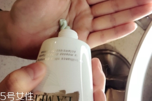 LA MER潔面泡沫為什么泡沫不多？要注意使用手法