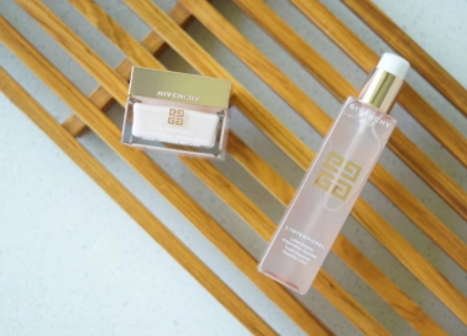 紀(jì)梵希時(shí)光無痕修護(hù)美容液怎么用？紀(jì)梵希的少女美容液