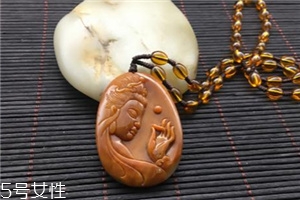 黃龍玉能碰水嗎？冷水是可以碰的