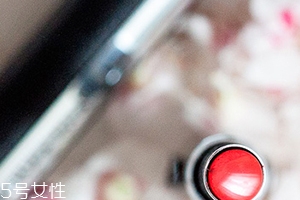 口紅要放在冰箱里嗎？保存口紅的小技巧