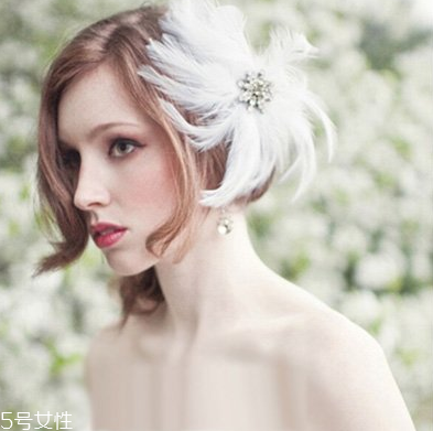 短發(fā)怎么做新娘造型？編發(fā)好看又簡單