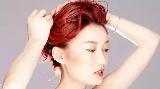 短發(fā)怎么做新娘造型？編發(fā)好看又簡單