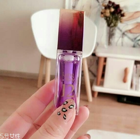 唇蜜怎么涂？一步一步打造嘟嘟唇