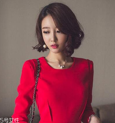 短發(fā)卷發(fā)怎么弄好看？裴秀智發(fā)型同款get