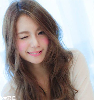 鵝蛋臉扎什么馬尾好看？肉肉臉適合這些發(fā)型