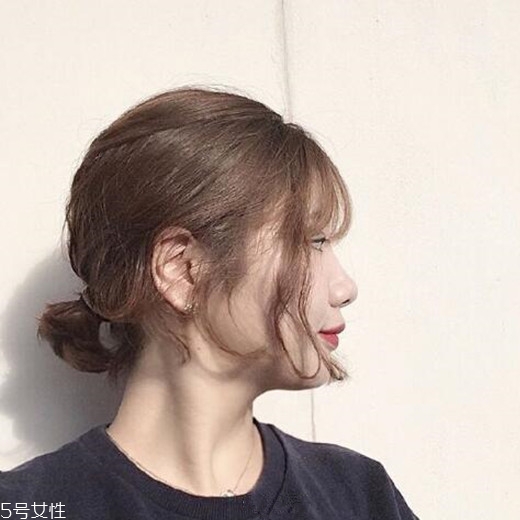 短發(fā)適合扎什么發(fā)型？剪短發(fā)這么好看