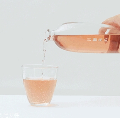 且聽(tīng)風(fēng)吟玫瑰酒好喝嗎？哪里買？