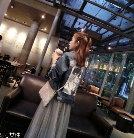 運(yùn)動(dòng)外套怎么搭配？打造活力氧氣女孩