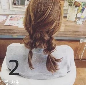 女生冬天長發(fā)怎么編好看？長發(fā)妹紙才懂得的痛