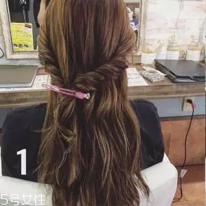 女生冬天長發(fā)怎么編好看？長發(fā)妹紙才懂得的痛