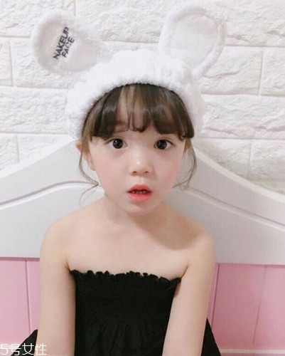 小女孩扎什么頭發(fā)好看？小公主發(fā)型大全