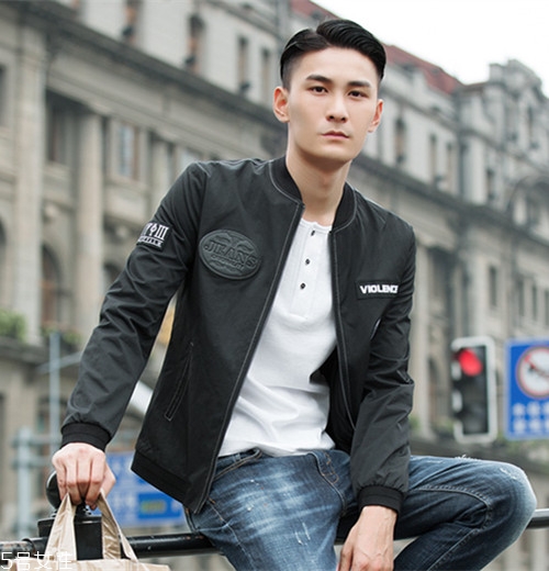 2018男生流行什么發(fā)型款式？2018男生染發(fā)顏色推薦