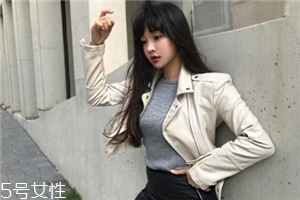 白色皮衣怎么搭配？兼具優(yōu)雅與干練