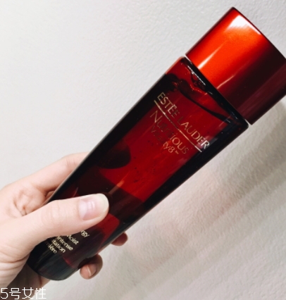 雅詩蘭黛紅石榴和雪花秀滋陰哪個(gè)好？