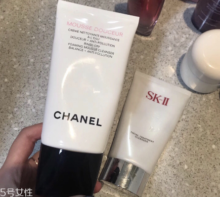 sk2氨基酸泡沫潔面乳霜好用嗎？最愛(ài)洗面奶