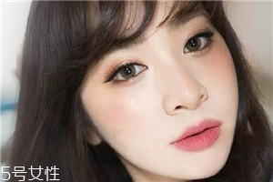 黃皮適合什么顏色的口紅？口紅界的常青樹