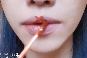 怎么變成櫻桃小嘴？大嘴唇變小攻略