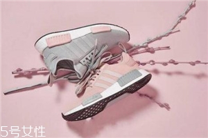 運(yùn)動(dòng)鞋會(huì)越穿越大嗎？多備幾雙輪流穿