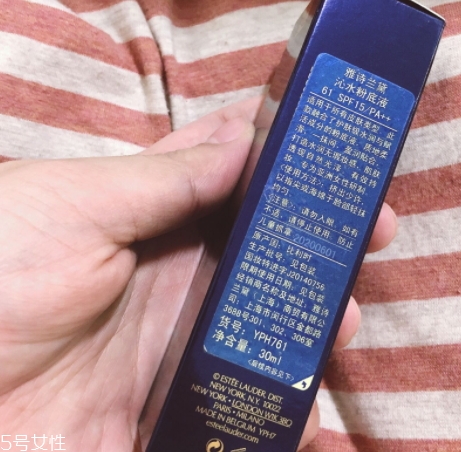 雅詩(shī)蘭黛粉底液和bb霜哪個(gè)好？