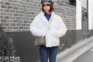 白色面包服配什么鞋？各種風(fēng)格隨意切換