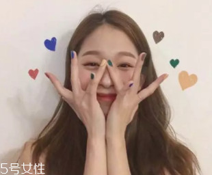 什么女孩適合不留劉海？圓臉妹子掀起劉海更適合你