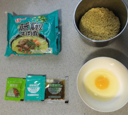 藤嬌牛肉面和藤椒牛肉面哪個好吃？統(tǒng)一和康師傅的對決