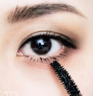 過年涂什么口紅？這些唇色讓親屬夸你好看