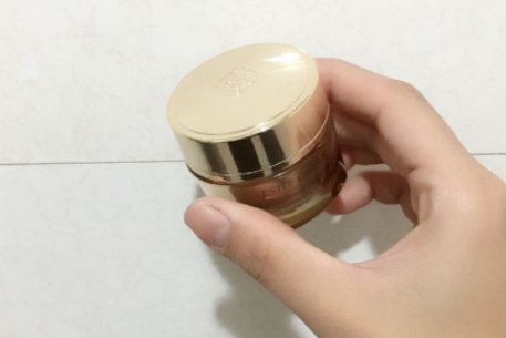 雅詩蘭黛多效智妍眼霜怎么用？